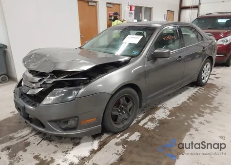 2010 Ford Fusion Se z USA, uszkodzony, nr VIN 3FAHP0HA3AR267913